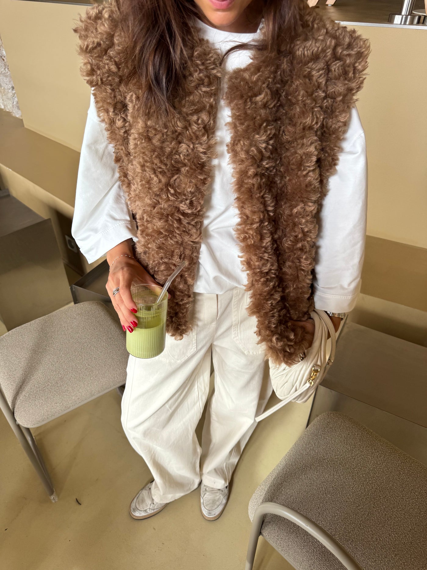 Veste Senza Maniche in Ecopelliccia – Eleganza e Comfort Made in Italy